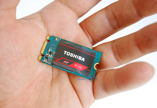 Toshiba RC100: mini SSD se slušným výkonem