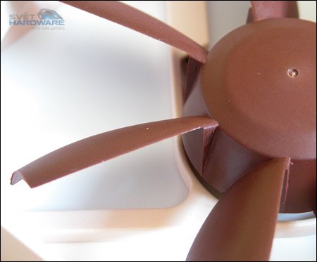 Noctua NF-S12 - udrží laťku?