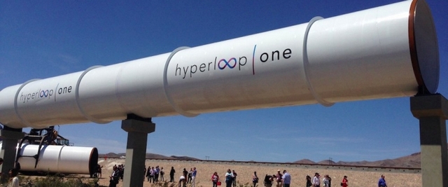 Elon Musk se možná nakonec vrátí k Hyperloopu
