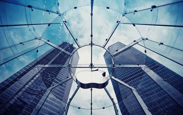 Apple vykázal rekordní výdělek 18 miliard USD