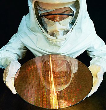 ATi R600 pozdržen do příštího roku