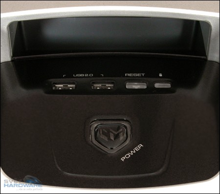 Cooler Master CM Stacker 830: hliníkový titán