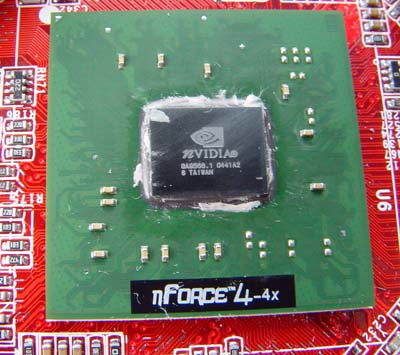 MSI K8N Neo3: s PCIe a AGP na palubě