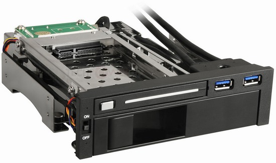 Sharkoon uvádí víceúčelový 5,25" panel