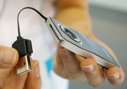 Nová ultratenká 8mm myš pro notebooky