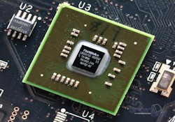 Další neoficiální fotky GeForce 295 GTX