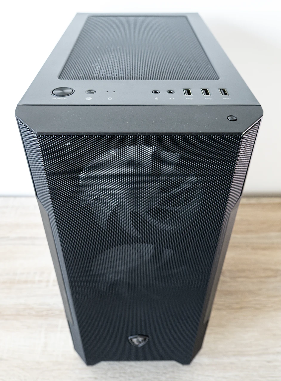 TIGO Gamer R5-5500 - Přední čelo