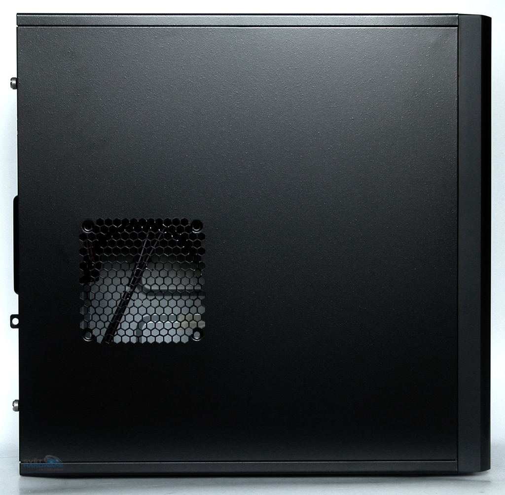 Antec Three Hundred: herní low-end