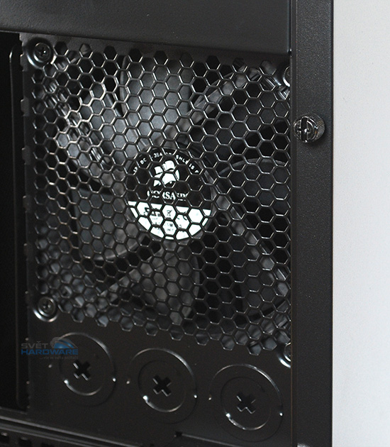 Corsair Carbide 330R: jednoduchý a tichý tower