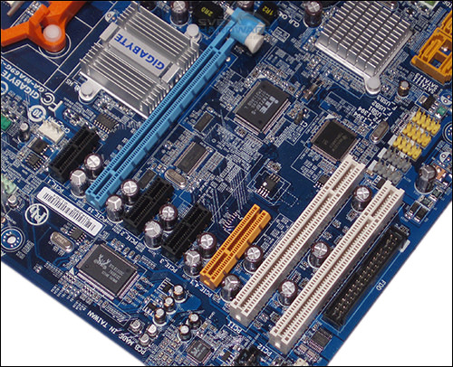 Gigabyte GA-MA69G-S3H - AMD 690G pro každého