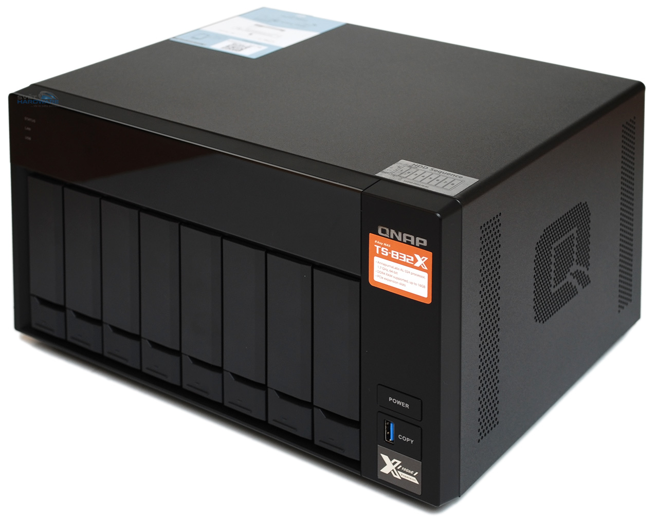 QNAP TS-832X: osm disků a rychlá síť