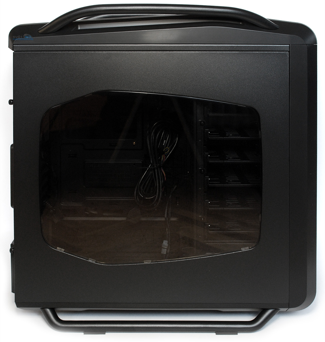 Cooler Master Cosmos SE: modularita především