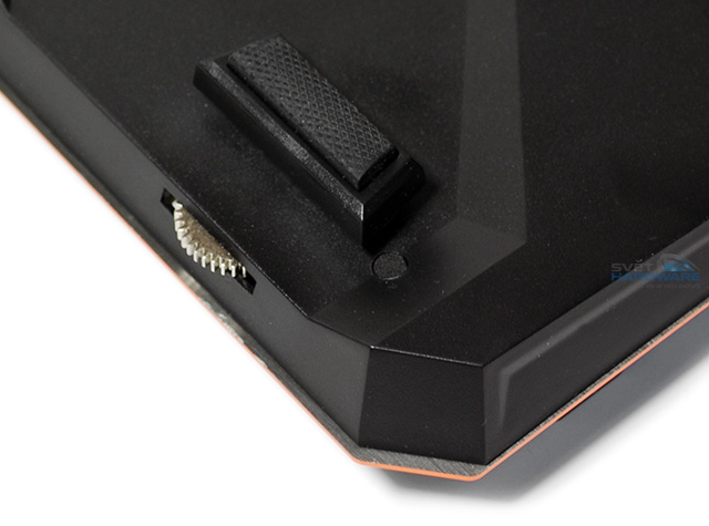 Aorus K7: hliníková mechanika v RGB barvách