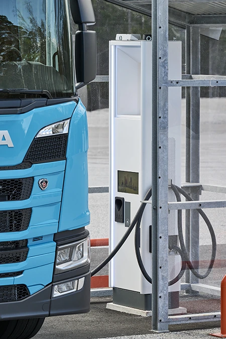 Scania a ABB otestovaly MCS, megawattové nabíjení elektrických trucků