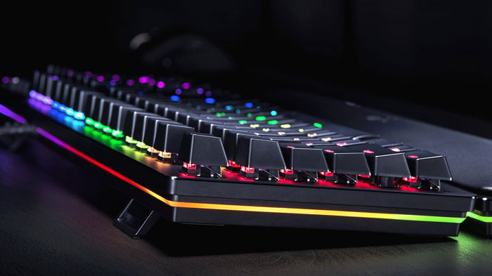 Razer představil opto-mechanickou klávesnici Huntsman Elite