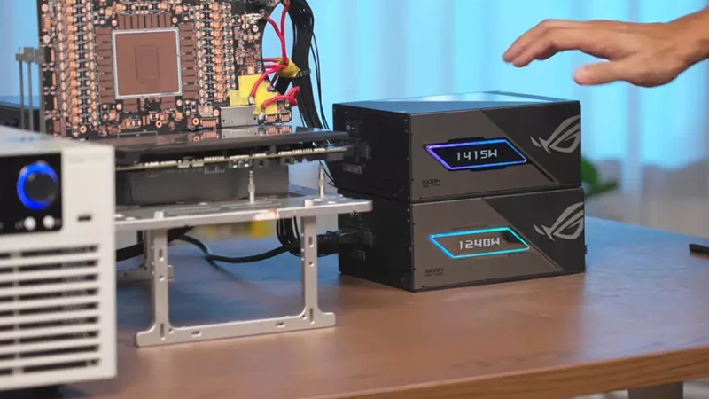 Asus ukázal svůj konektor BTF 2.5 pro napájení GPU, přenášel jím 1900 W