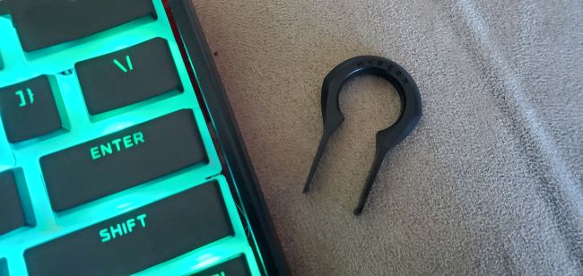 HyperX nabízí nové poloprůhledné klávesy pro ještě svítivější klávesnice