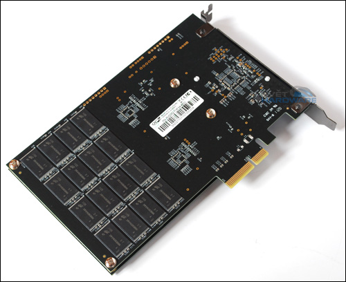 OCZ RevoDrive 3 X2: rychlé SSD pro PCIe