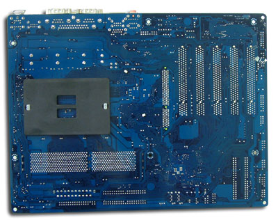 Gigabyte K8V Triton: Modrá která neurazí