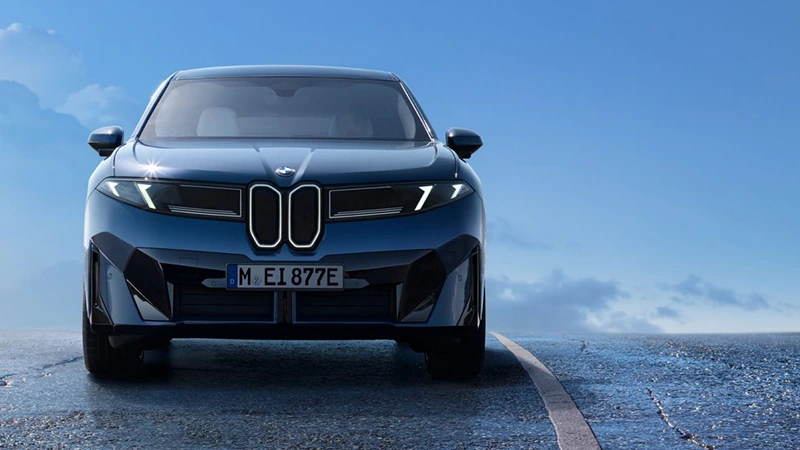 Akumulátory se zvětšují: nové BMW iX3 dostává 108,7 kWh a až 805km WLTP dojezd