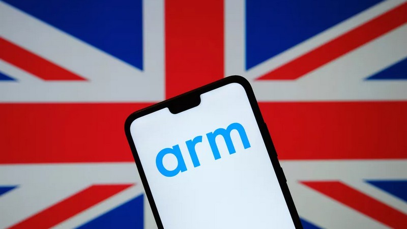 Šéf Arm China byl konečně nahrazen, ale stále se snaží bránit
