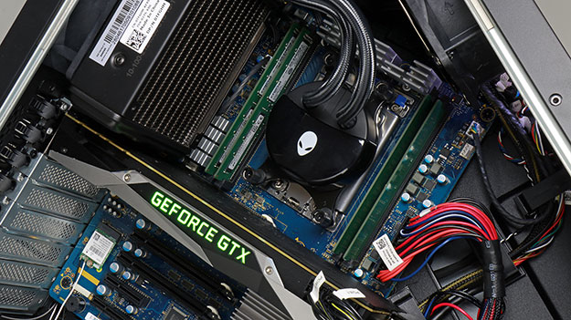 Alienware Area 51: Threadripper v testech