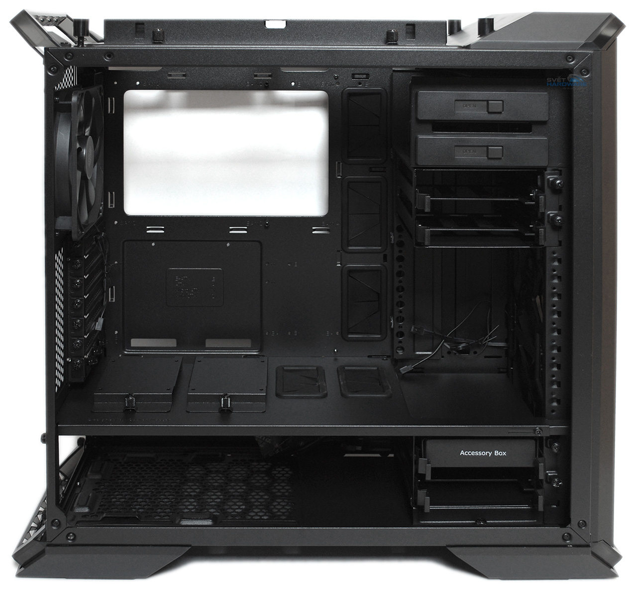 CM MasterCase MC600P: originalita nevymřela
