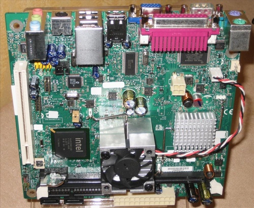 Atom mini-ITX základní deska za 49 euro