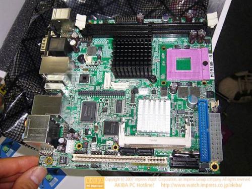 MoDT mini – PC založené na Santa Rose