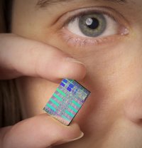 Toshiba demonstruje sílu procesoru Cell na 48 MPEG-2 streamech