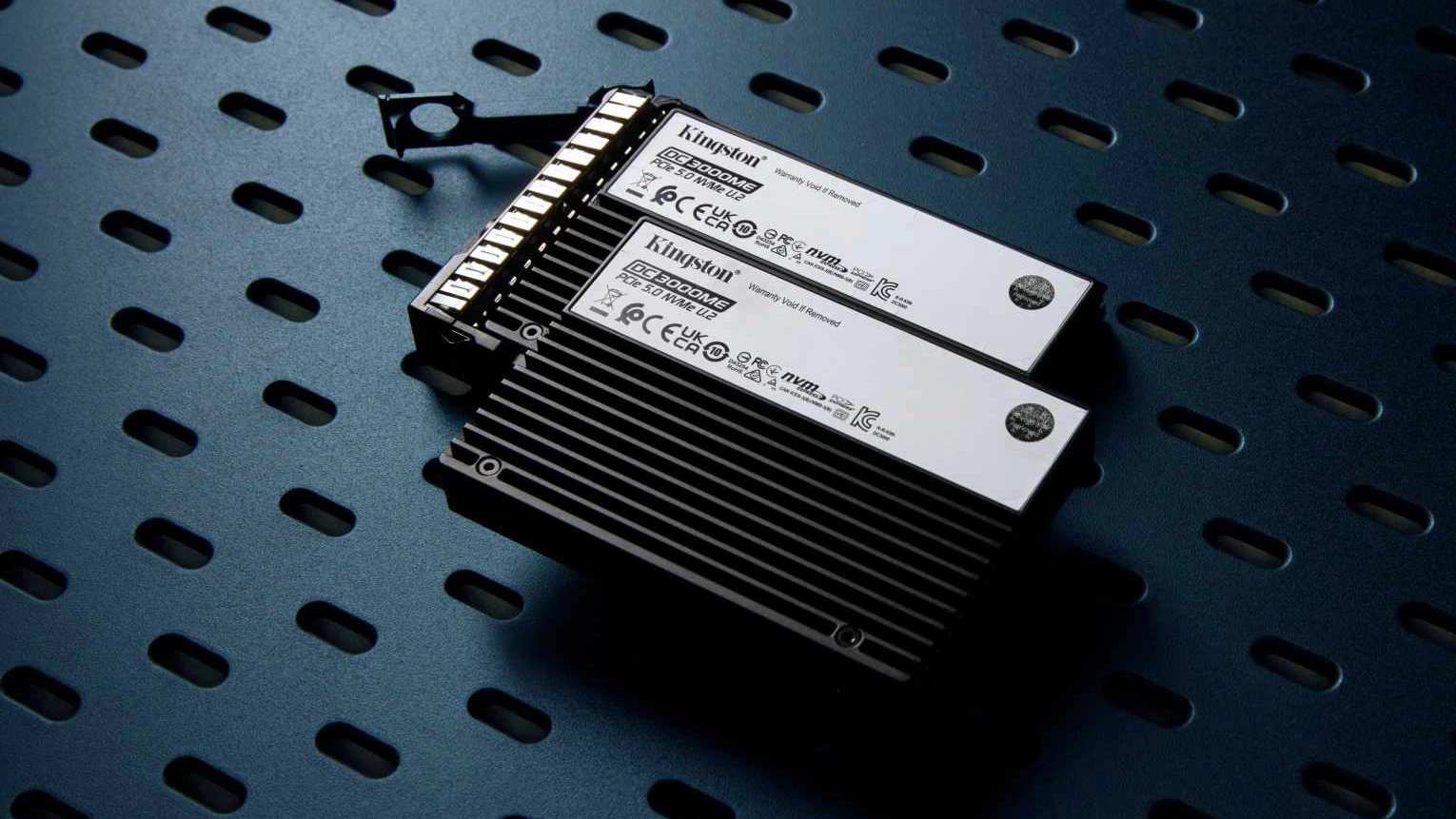 SSD Kingston DC3000ME nyní dostává kapacitu 30,72 TB