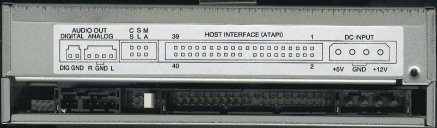 HP CD-Writer 9900ci – rychlé a kvalitní kombo