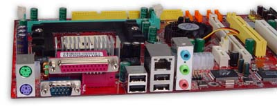 MSI K8N Neo3: s PCIe a AGP na palubě