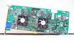 Zevrubný pohled na grafickou kartu Voodoo5 5500 PCI