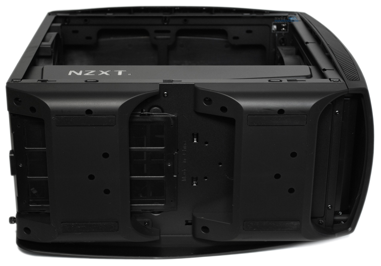 NZXT Manta: malá velká skříň