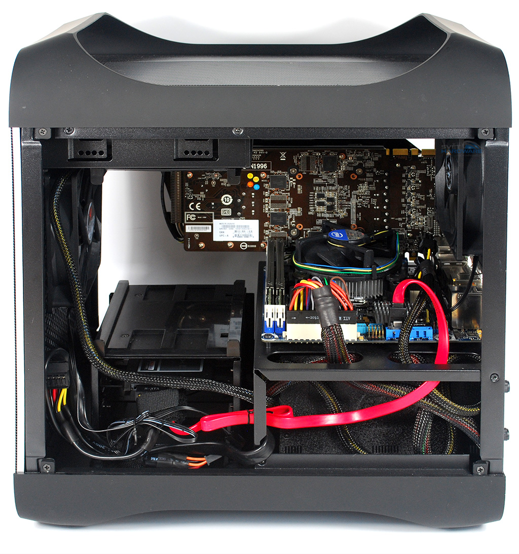 BitFenix Prodigy a herní sestava s Mini-ITX