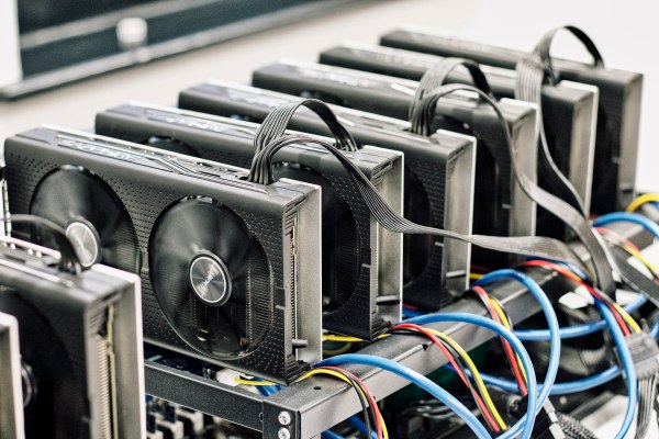 Těžařská firma na Bitcoin, Compute North, vyhlásila bankrot dle kapitoly 11