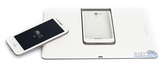 Asus Padfone 2: spásný koncept?