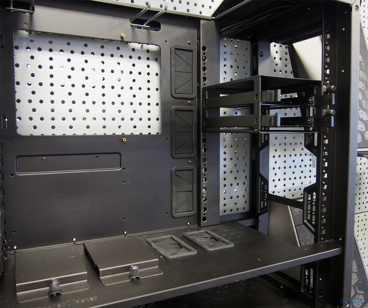 Cooler Master MasterCase: konfigurovatelné PC skříně