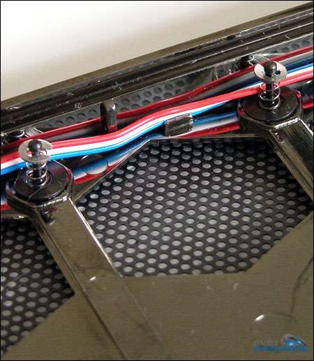 Cooler Master X Craft - bohatý SATA box