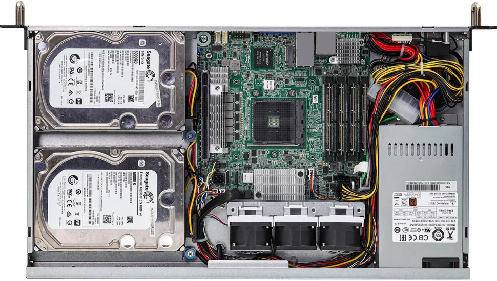 ASRock připravil tenký 1U server pro Ryzen