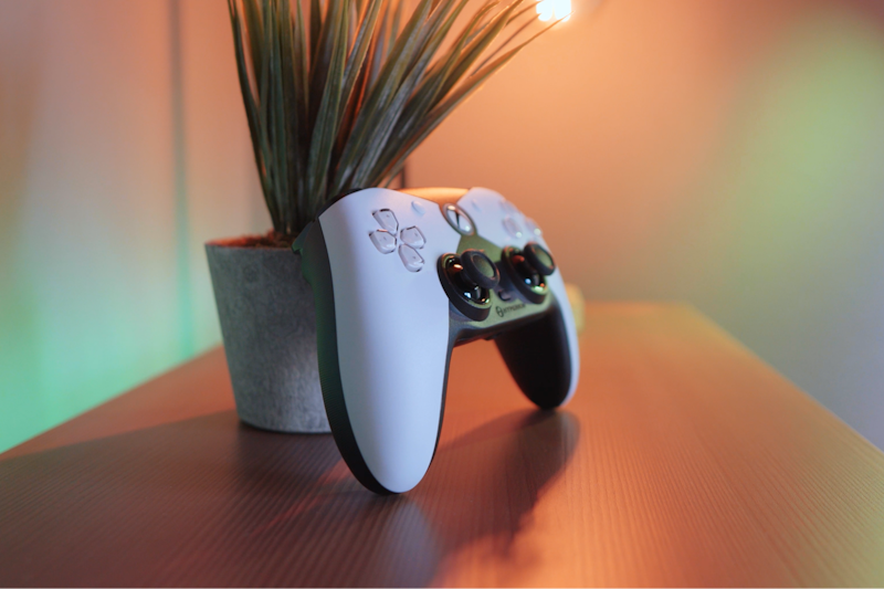 Ovladač Hyperkin Competitor pro Xbox vás překvapí hned po prvním doteku