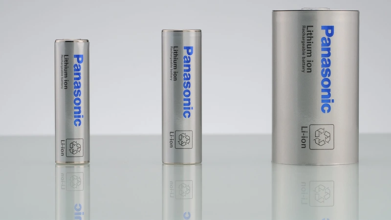 Panasonic vyvíjí nové solid-state články: 80 % nabití za 3 minuty