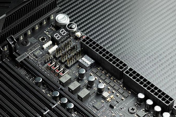 Asus ROG Dominus Extreme: co nabídne deska pro 28jádrový Intel?