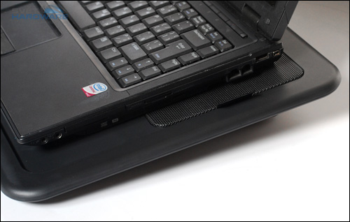 CM NotePal LapAir: chladivá i pohodlná