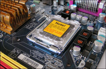 7x základ s P965: Gigabyte GA-965P-DS3