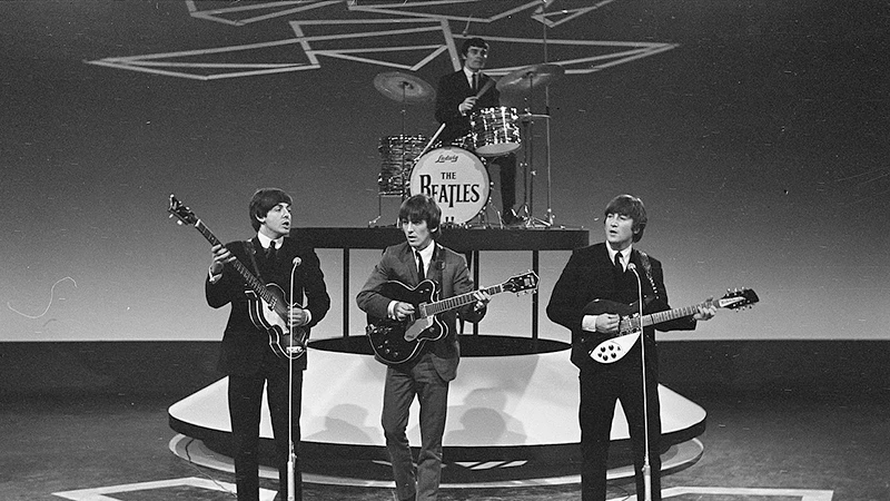 Poslední song The Beatles vznikne s digitálním Lennonem, "vytvoří" ho AI