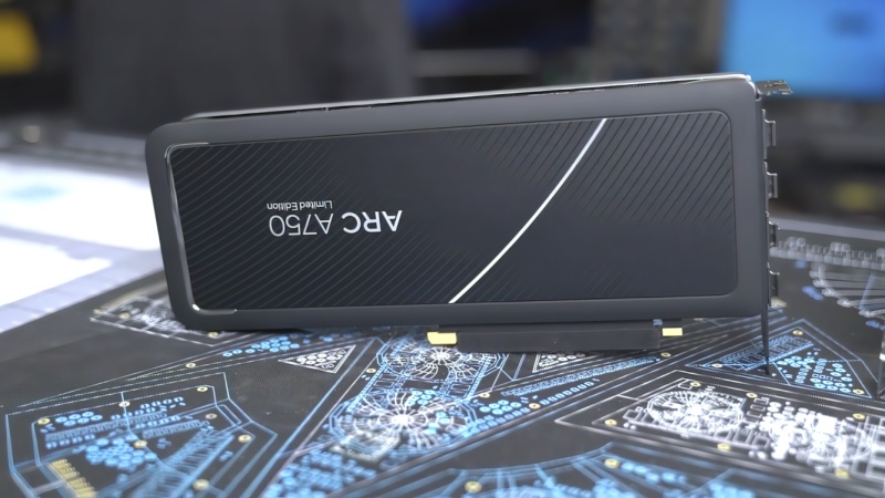 Objevil se snímek Intel ARC A750 a další testy low-endové A380