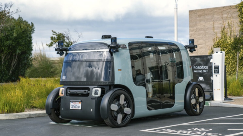 Robotaxi Zoox od Amazonu smí na veřejné silnice i s pasažéry