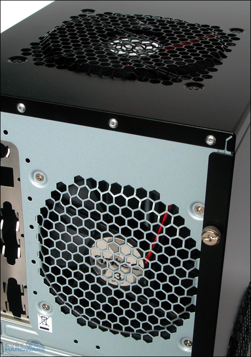 Antec Three Hundred: herní low-end